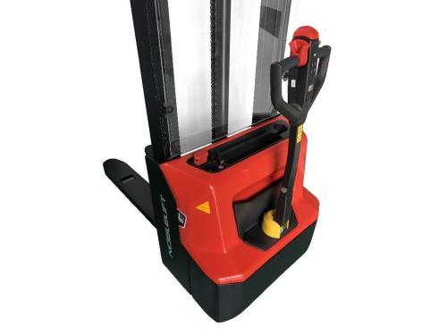 Самоходный штабелер NOBLELIFT PSE12N г/п 1200 кг с литий-ионным АКБ