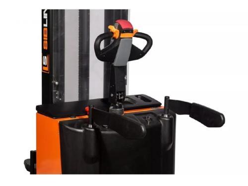 Самоходный штабелер SIBLINE CL15W г/п 1500 кг и высотой подъёма 5.6 м
