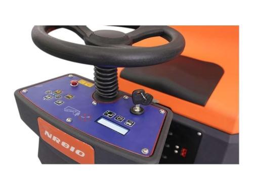 Машина поломоечная Noblelift NR810