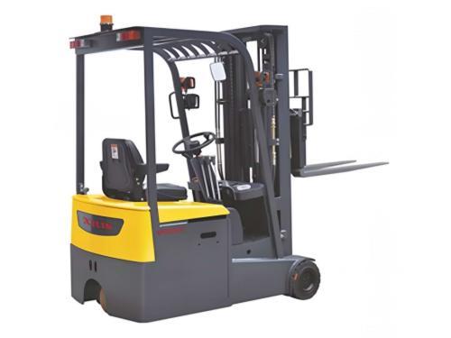 Погрузчик электрический трехопорный XILIN CPD15S-E 1,5Т-5,6М сайдшифт